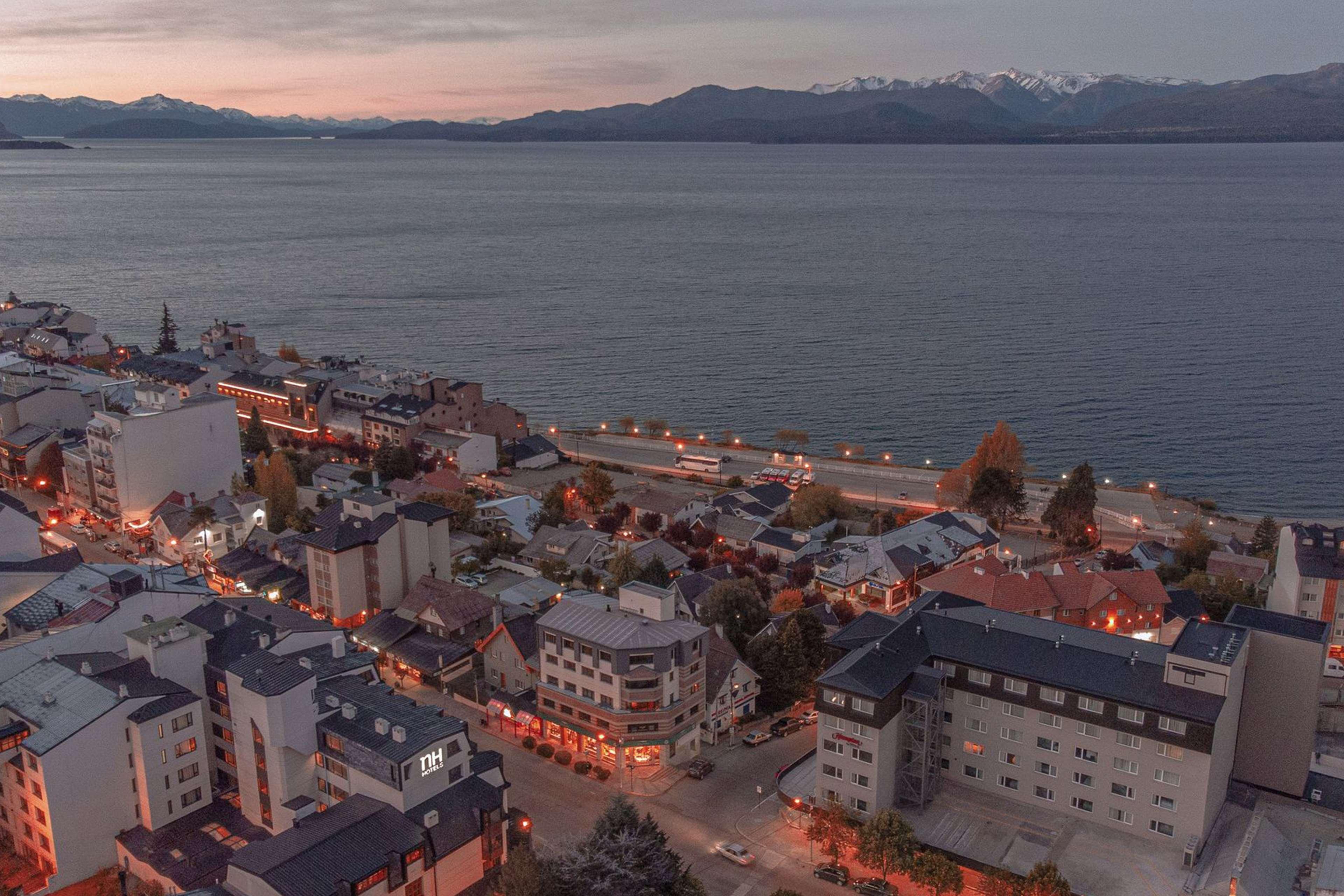 Hampton By Hilton Bariloche Hotel Exterior photo